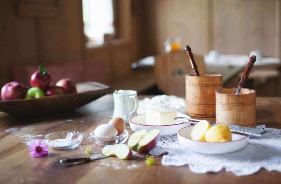 delicious breakfast baskets & farm products